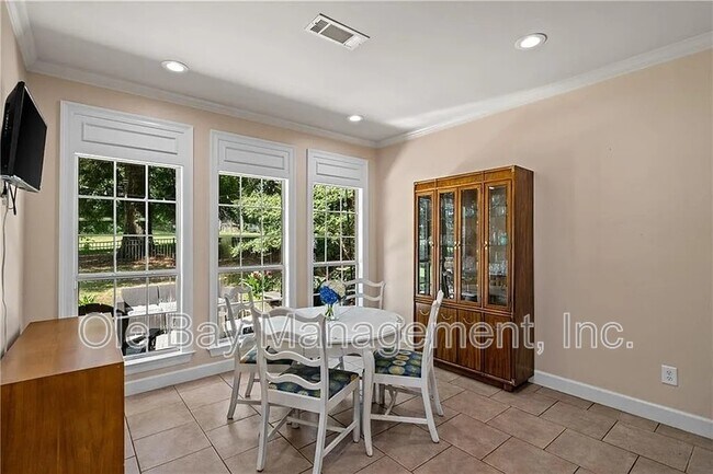 Building Photo - 9791 Aspen Cir