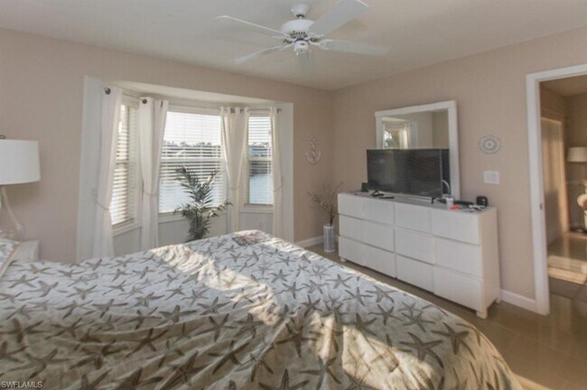 Foto del edificio - This well-furnished and charmingly updated condo is the perfect affordable place for your seasona...