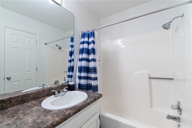 Foto del edificio - 14813 Dutchmans Dr