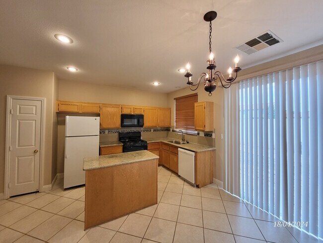 Building Photo - 9094 Manalang Rd