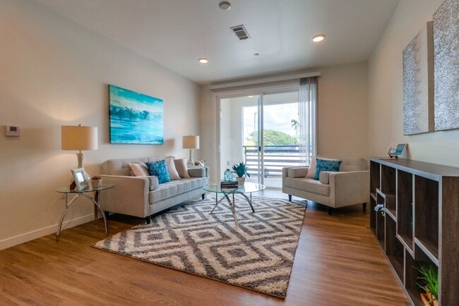 Interior Photo - La Perla Apartments