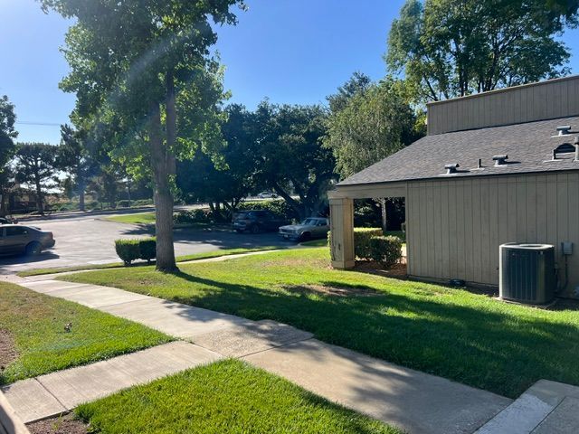 Foto del edificio - 1471 Cypress St