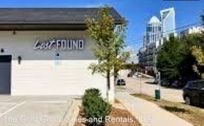 Foto del edificio - 2 br, 2.5 bath House - 264 W Bland Street