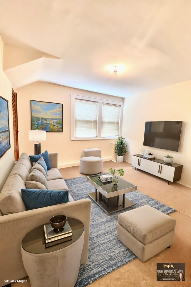 Staged - 206 N Corona Ave