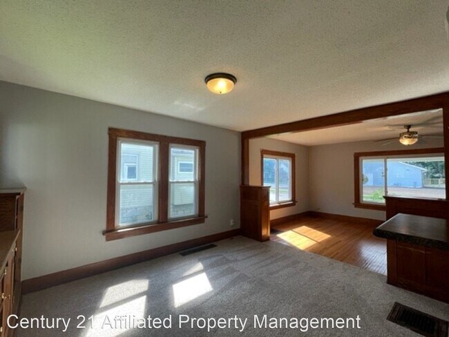 Foto del edificio - 3 br, 2 bath House - 1117 Keeler Ave