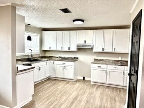 Building Photo - 5313 Johnwood Dr