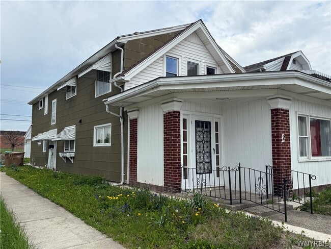 Building Photo - 2 Rowan Rd