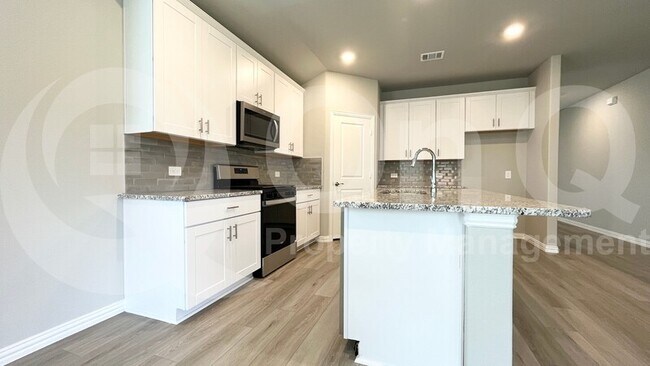 Building Photo - 721 Williams Way