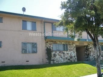 Primary Photo - 3900 Nicolet Ave