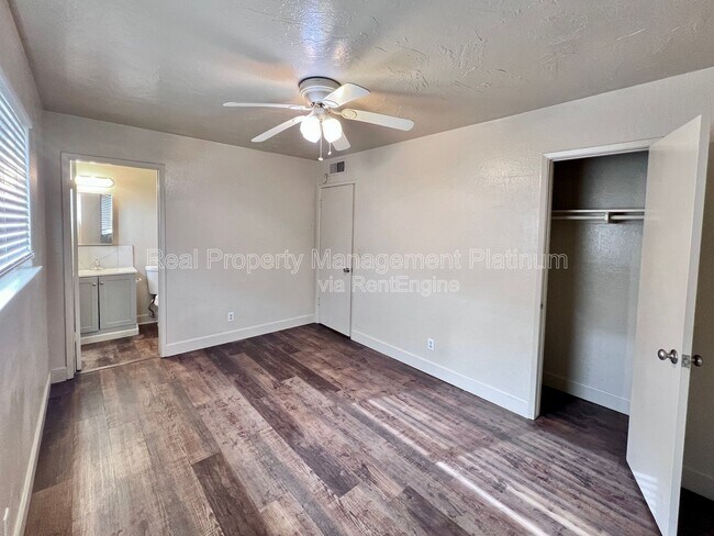 Foto del edificio - 3338 N Purdue Ave