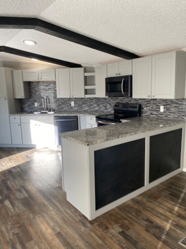 Foto principal - 376 Co Rd 409