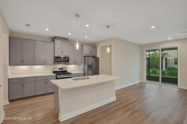 Foto del edificio - 14151 Pier Ln