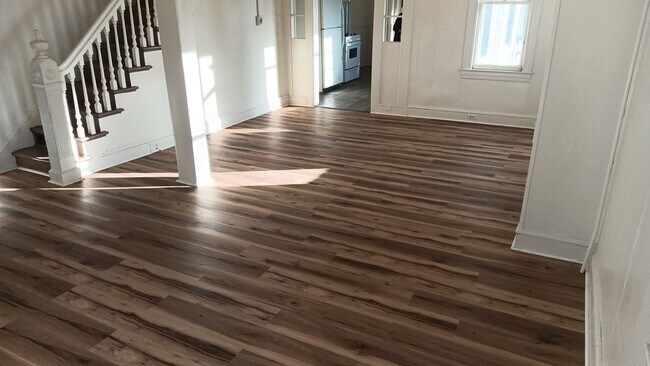 Foto del edificio - 648 E Princess St