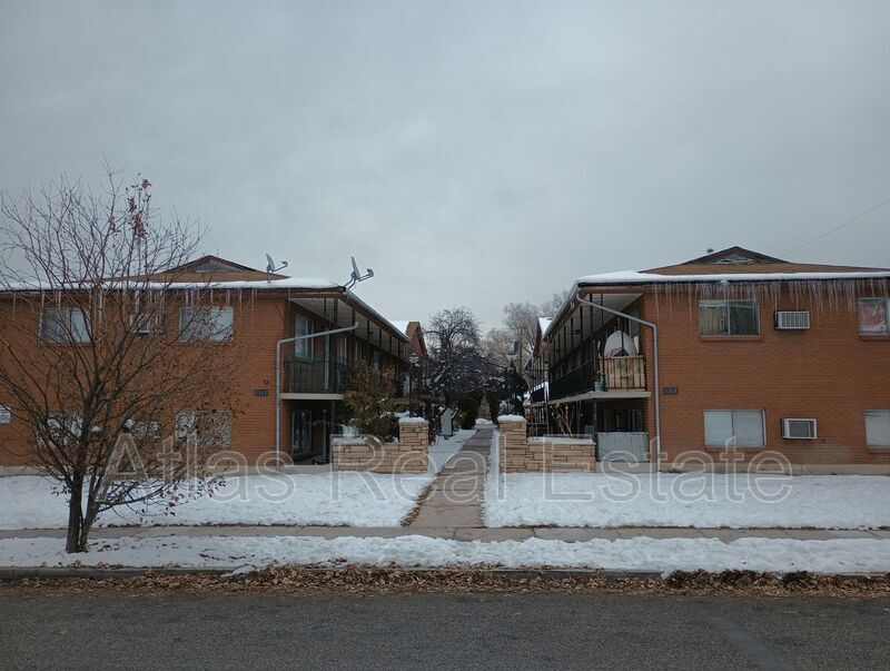 Primary Photo - 1363 Emery St W
