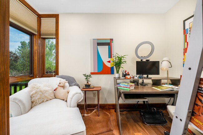 Foto del edificio - 311 Derry Ridge Rd