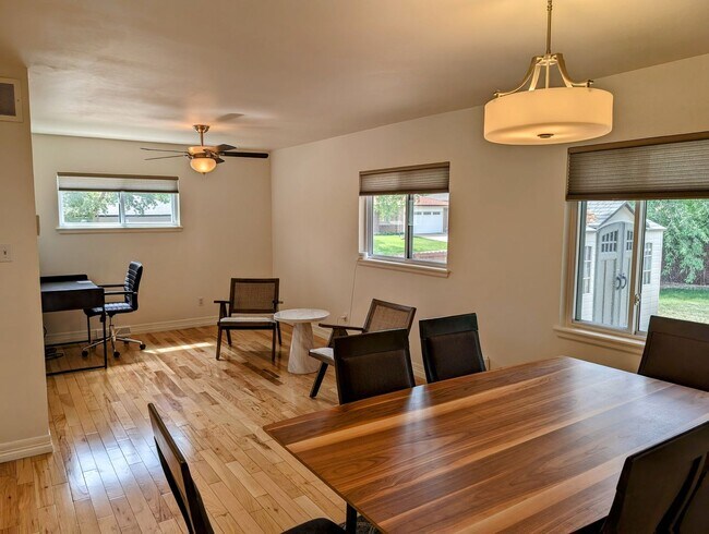 Foto del edificio - BEAUTIFUL 4 Bed 2 Bath Hampden Neighborhoo...