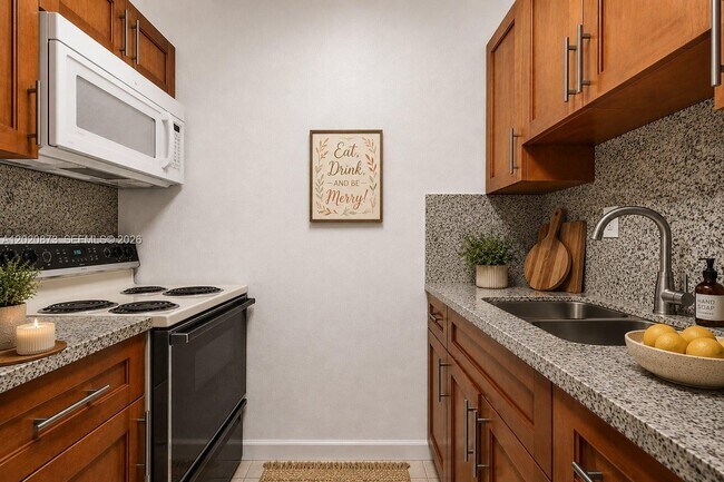 Foto del edificio - 1790 79th Street Causeway