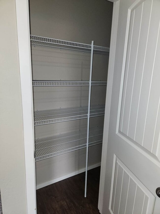 Building Photo - M2224