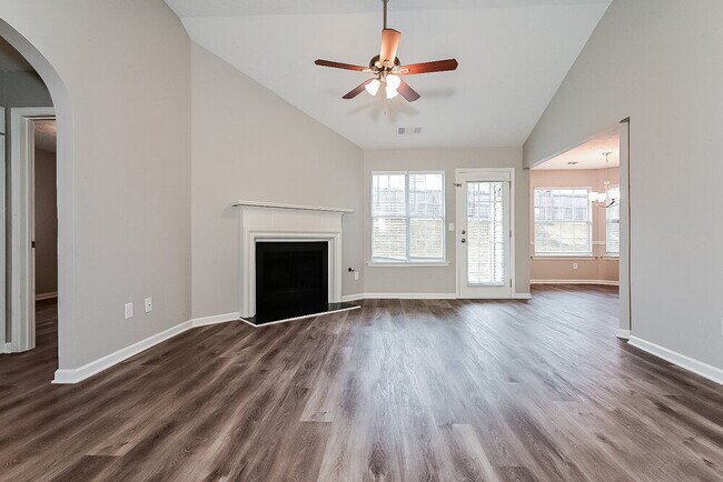 Foto del edificio - 1025 Borrington Ln