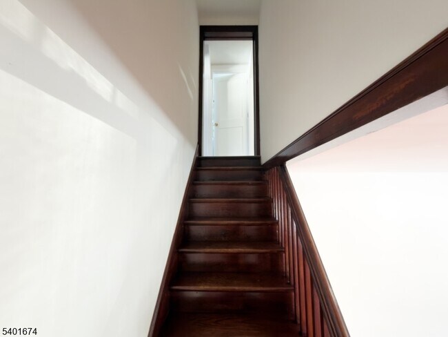 Foto del edificio - 24 Hope Rd