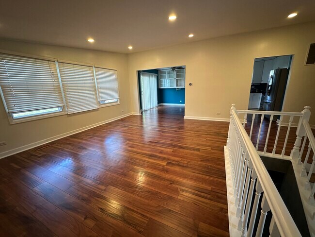 Foto del edificio - 2504 Brook Ln