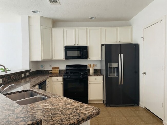 Building Photo - 18307 Tupper Bend Ln