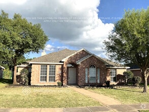 Building Photo - 7414 Bryn Mawr Dr