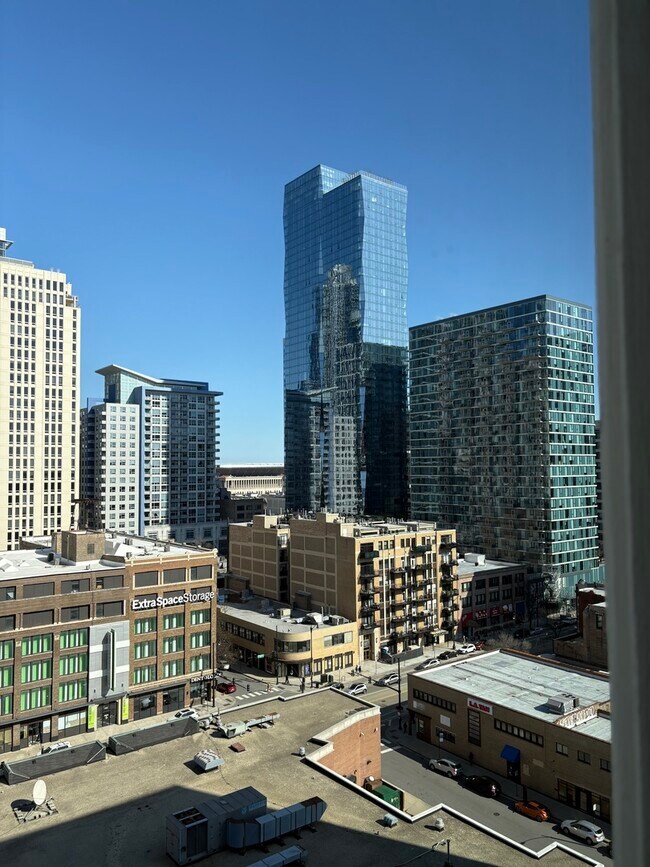 Foto del edificio - 1255 S State St