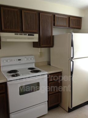 Building Photo - Townhouse for rent