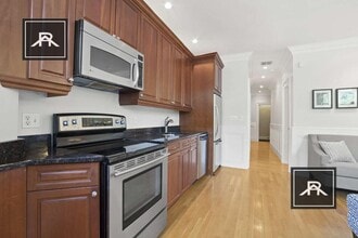 Building Photo - 246 Beacon St