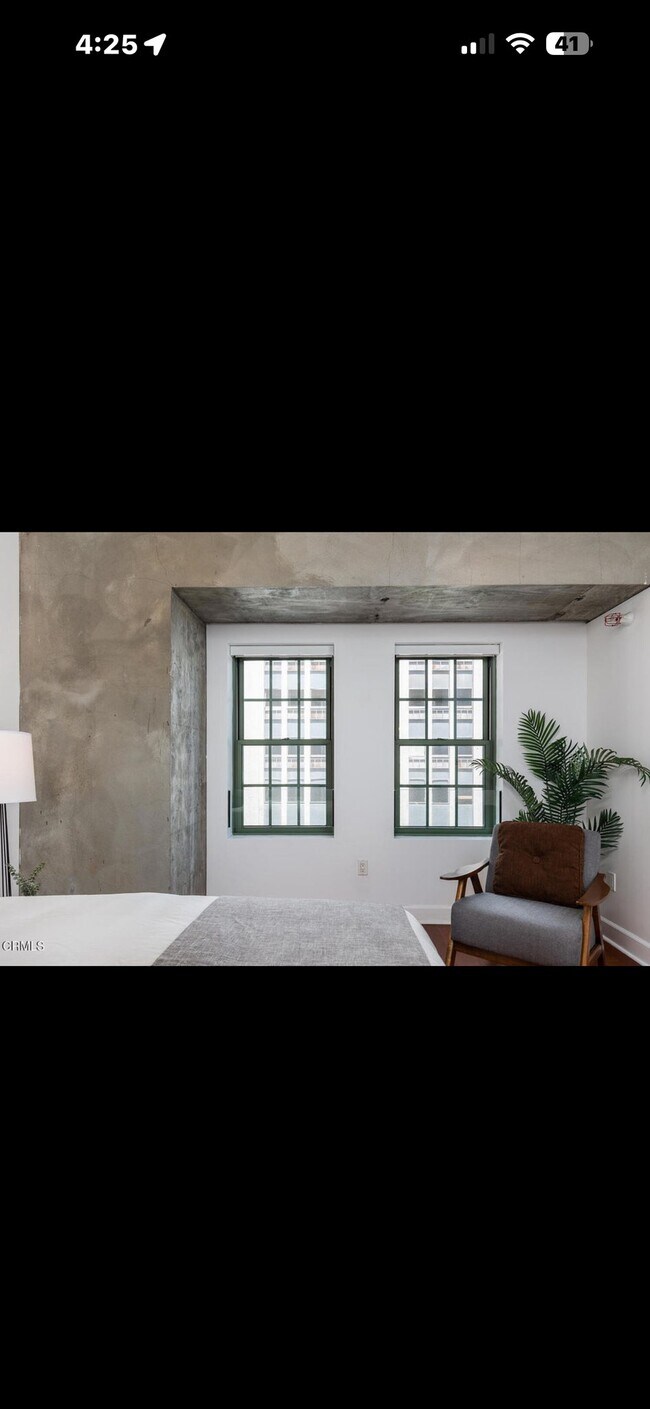 Foto del edificio - 416 S Spring St