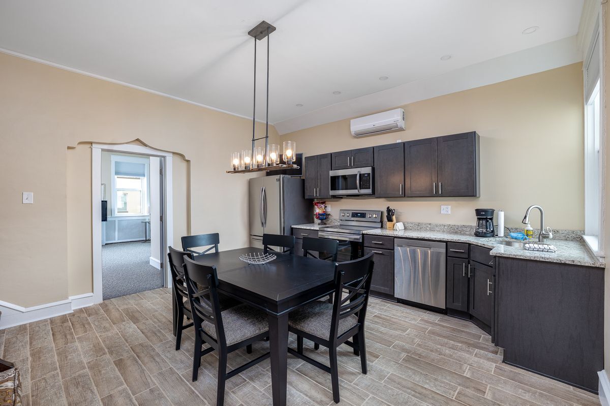 Foto principal - 1131 Callowhill St