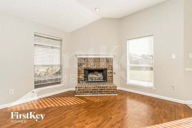 Foto del edificio - 3202 Morning Dove Ln