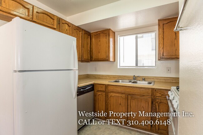 Foto del edificio - 1818 Stoner Ave