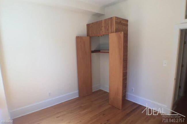 Foto del edificio - 329 22nd St