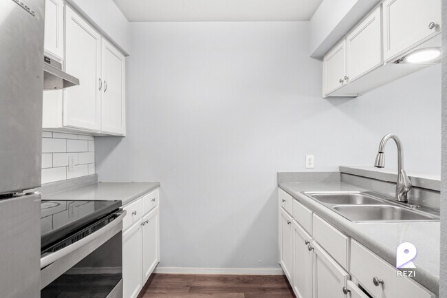 Foto del edificio - 2606 Wheless Ln