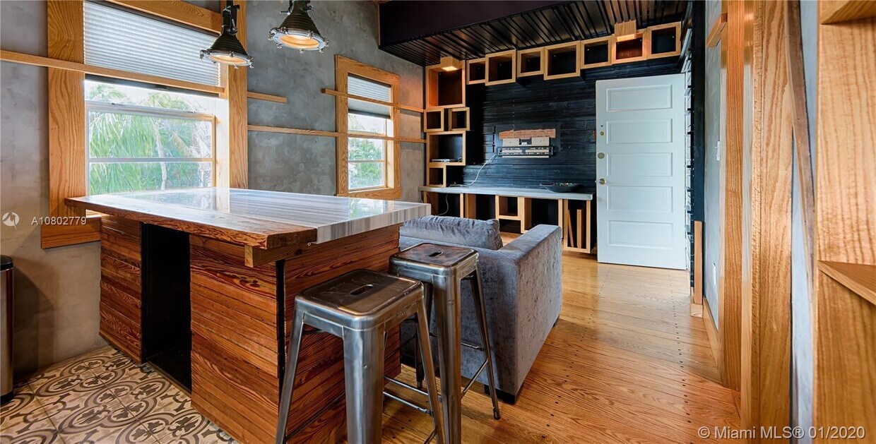 Foto principal - 4501 Prairie Ave