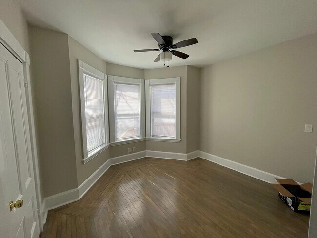 Photo - 283 Hillside Ave (Needham, MA) Apartment