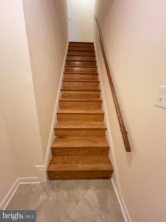 Building Photo - 125 Talbott St