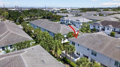 Building Photo - 1835 Sandpiper Pointe Pl