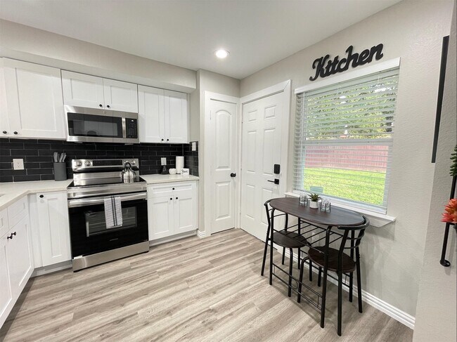 Building Photo - 4326 Alconbury Ln