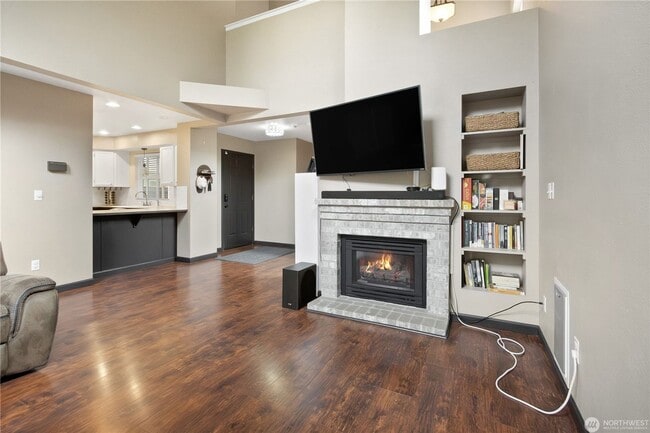 Foto del edificio - Amazing 3 Br 2.5 bath 2 car gar home in Lacey!