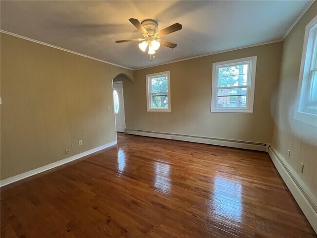 Foto del edificio - 1104 S Broadway