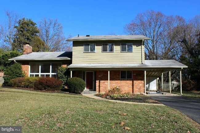 Building Photo - 1049 Balls Hill Rd