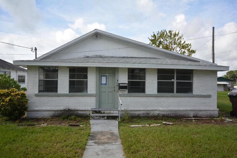 Primary Photo - 406 W Badcock Blvd