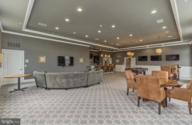 Foto del edificio - 527 Garden Park Blvd