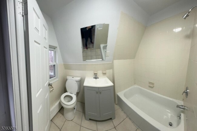 Building Photo - 74 Eaton Pl