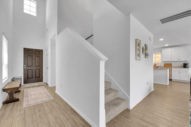 Foto del edificio - 14152 Calderwood St