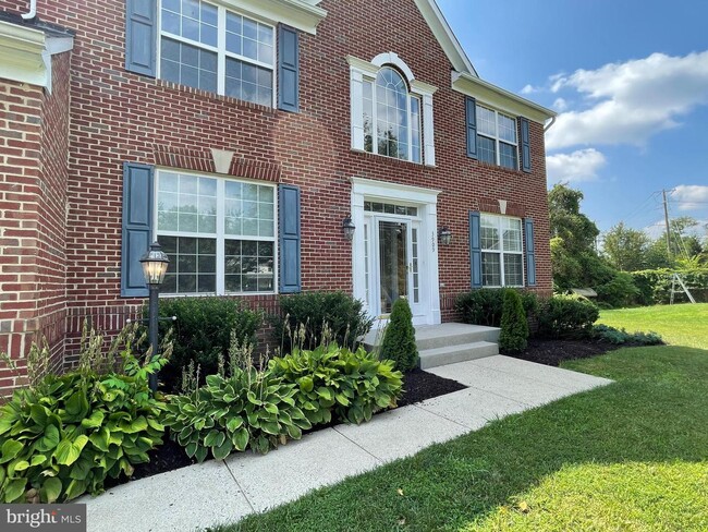 Building Photo - 3909 Pender Spring Dr
