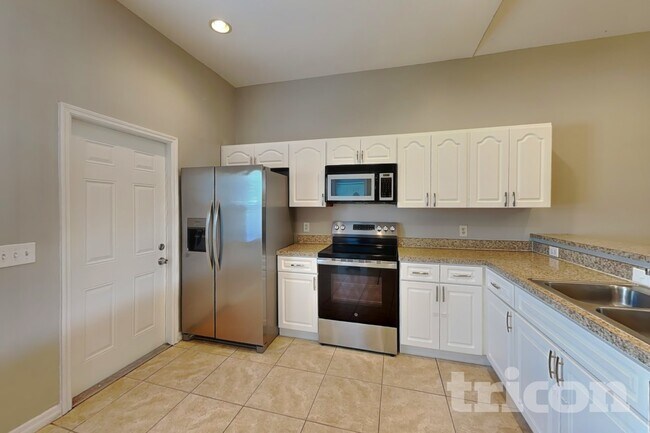 Foto del edificio - 13305 Silvercreek Dr